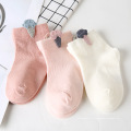 Chaussettes pour enfants en été nouvelles chaussettes pour bébé en maille de dessin animé mince chaussettes pour bébé nouveau-né en coton sans os en gros